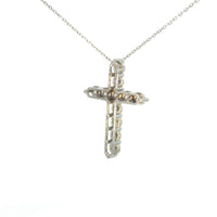 Cruz Oro Blanco 14K Baby Moissanita Blanca