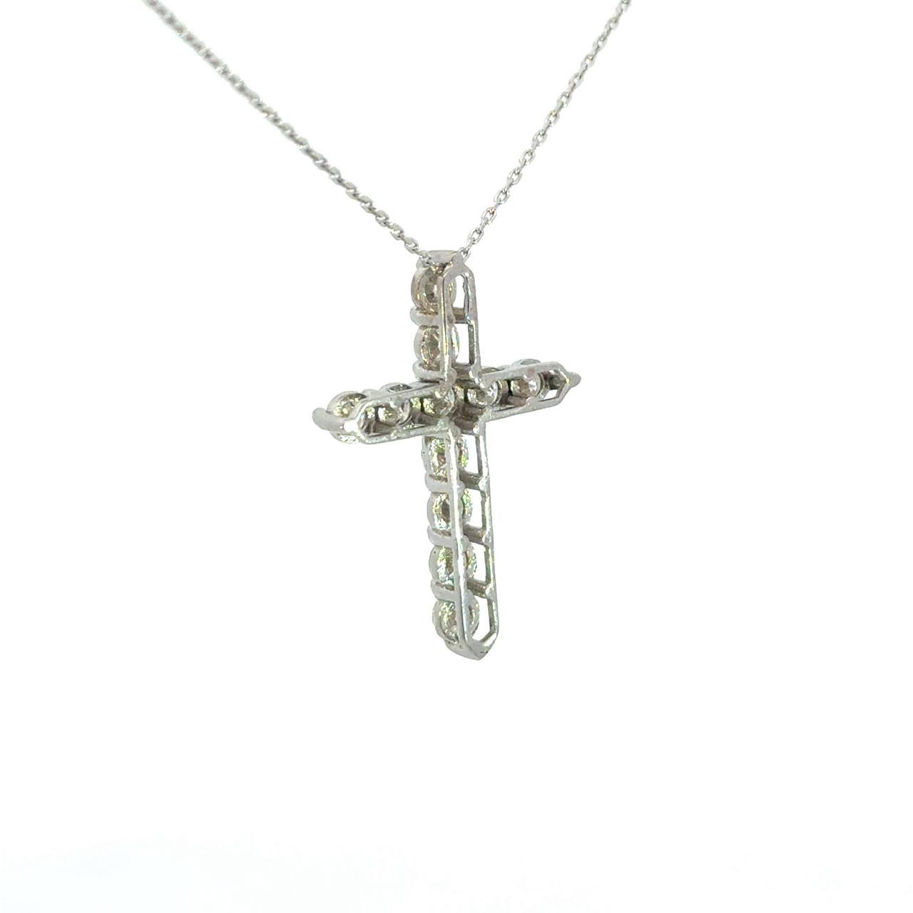 Cruz Oro Blanco 14K Baby Moissanita Blanca