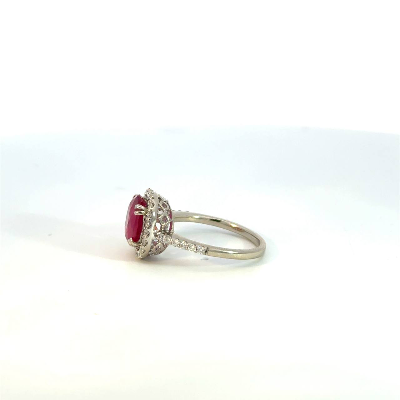 Anillo Oro Blanco 14K Rubi con Diamantes Naturales