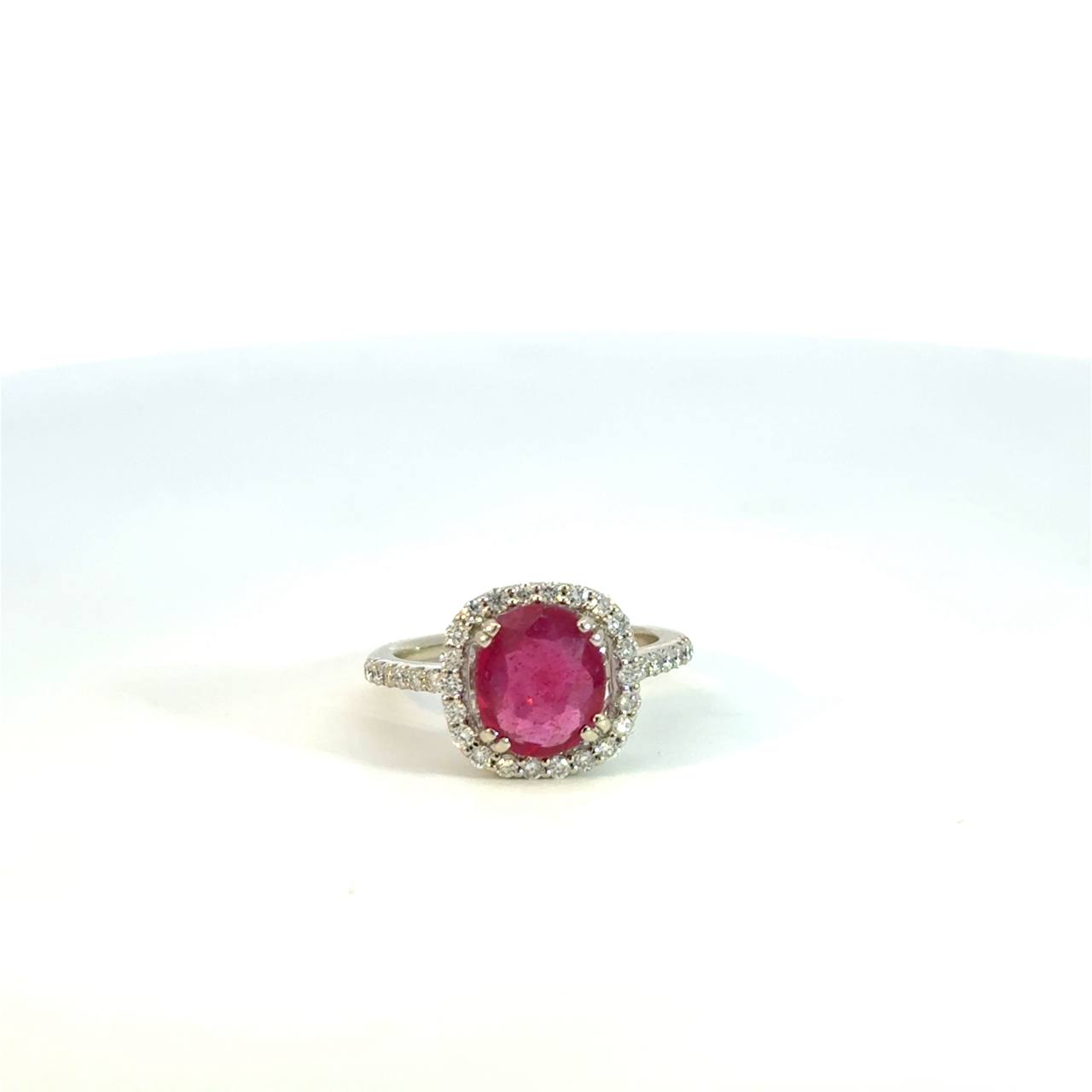 Anillo Oro Blanco 14K Rubi con Diamantes Naturales