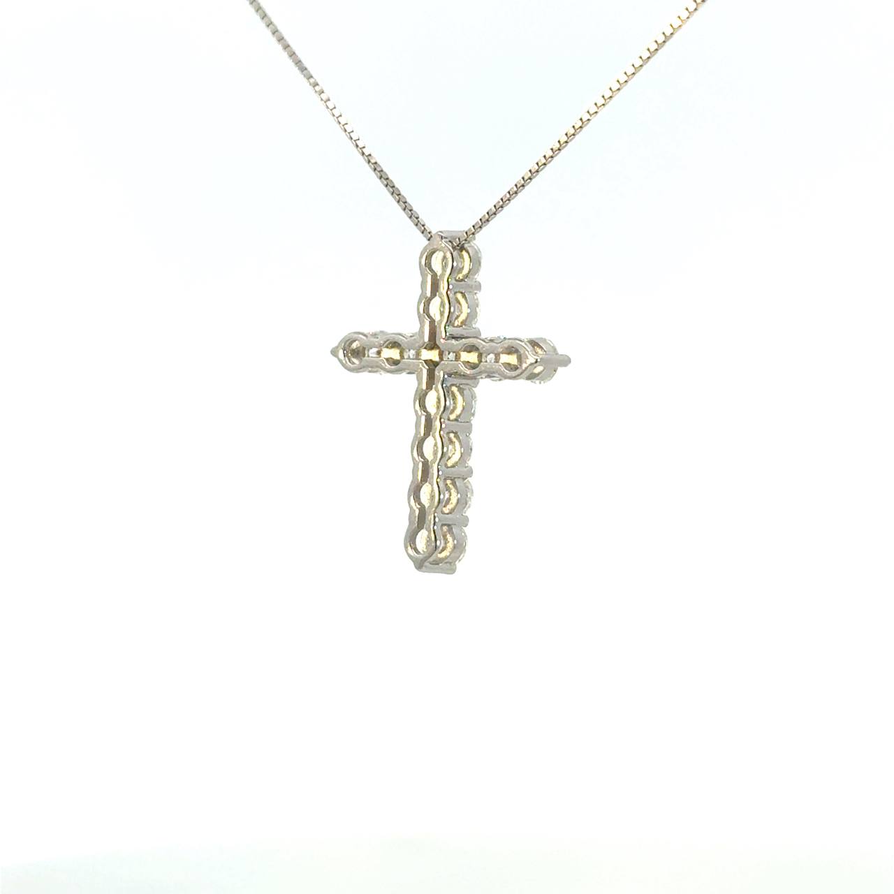 Cruz de Plata con Moissanita